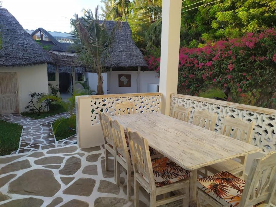 Garoda House Turtle Bay Jacuzzi ☆☆☆☆☆ Kilifi Watamu Kültér fotó