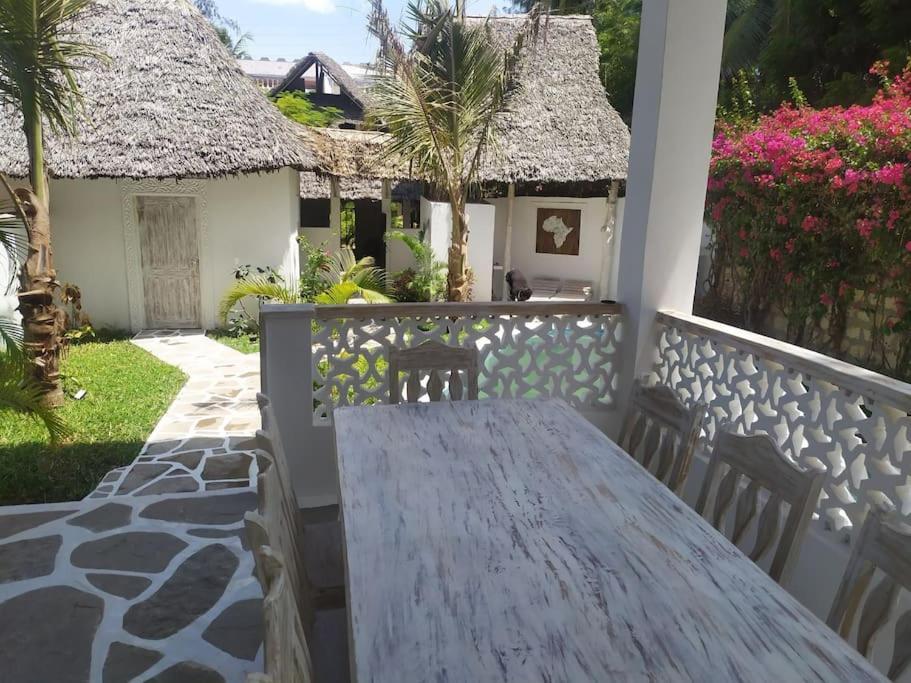 Garoda House Turtle Bay Jacuzzi ☆☆☆☆☆ Kilifi Watamu Kültér fotó