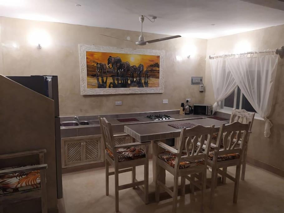 Garoda House Turtle Bay Jacuzzi ☆☆☆☆☆ Kilifi Watamu Kültér fotó